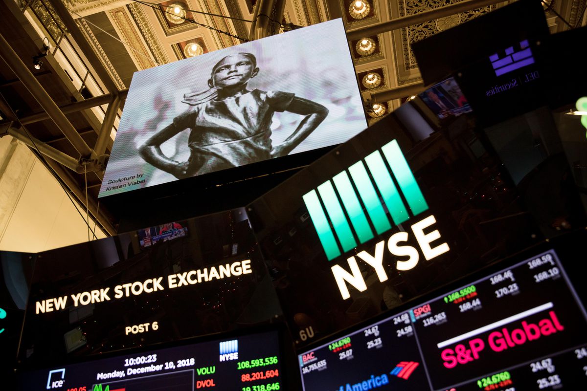 Access here alternative investment news about Are Hedge Funds Too Big To Beat The S&p?