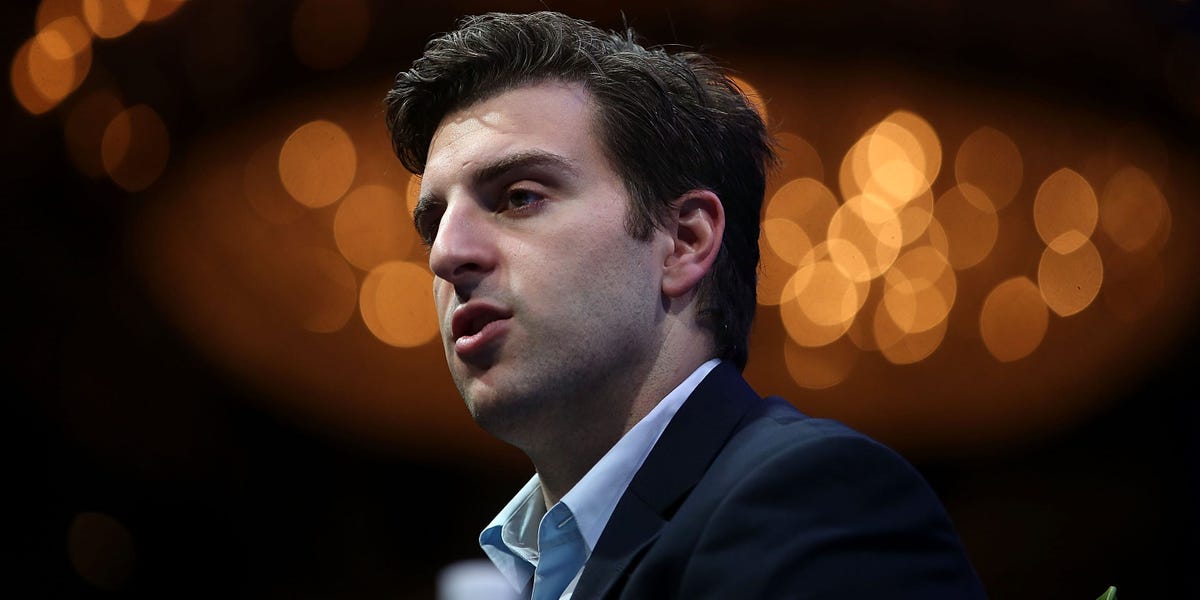 Access here alternative investment news about The People That Benefit Most When Airbnb Goes Public